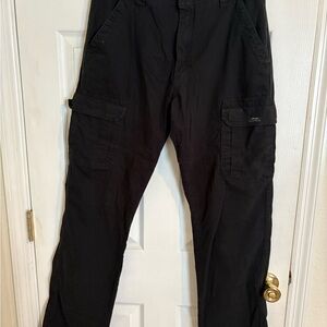 Wrangler Black Cargo Pants with Utility Design